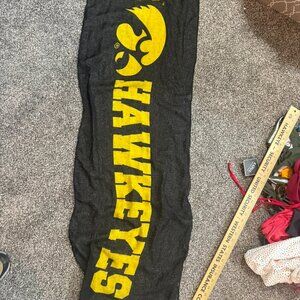 🏈Iowa Hawkeyes linen scarf🏈